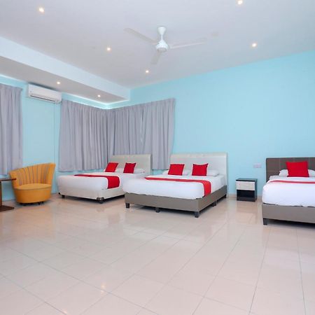 Oyo 90132 Come Inn Premium Kuala Terengganu Exteriör bild