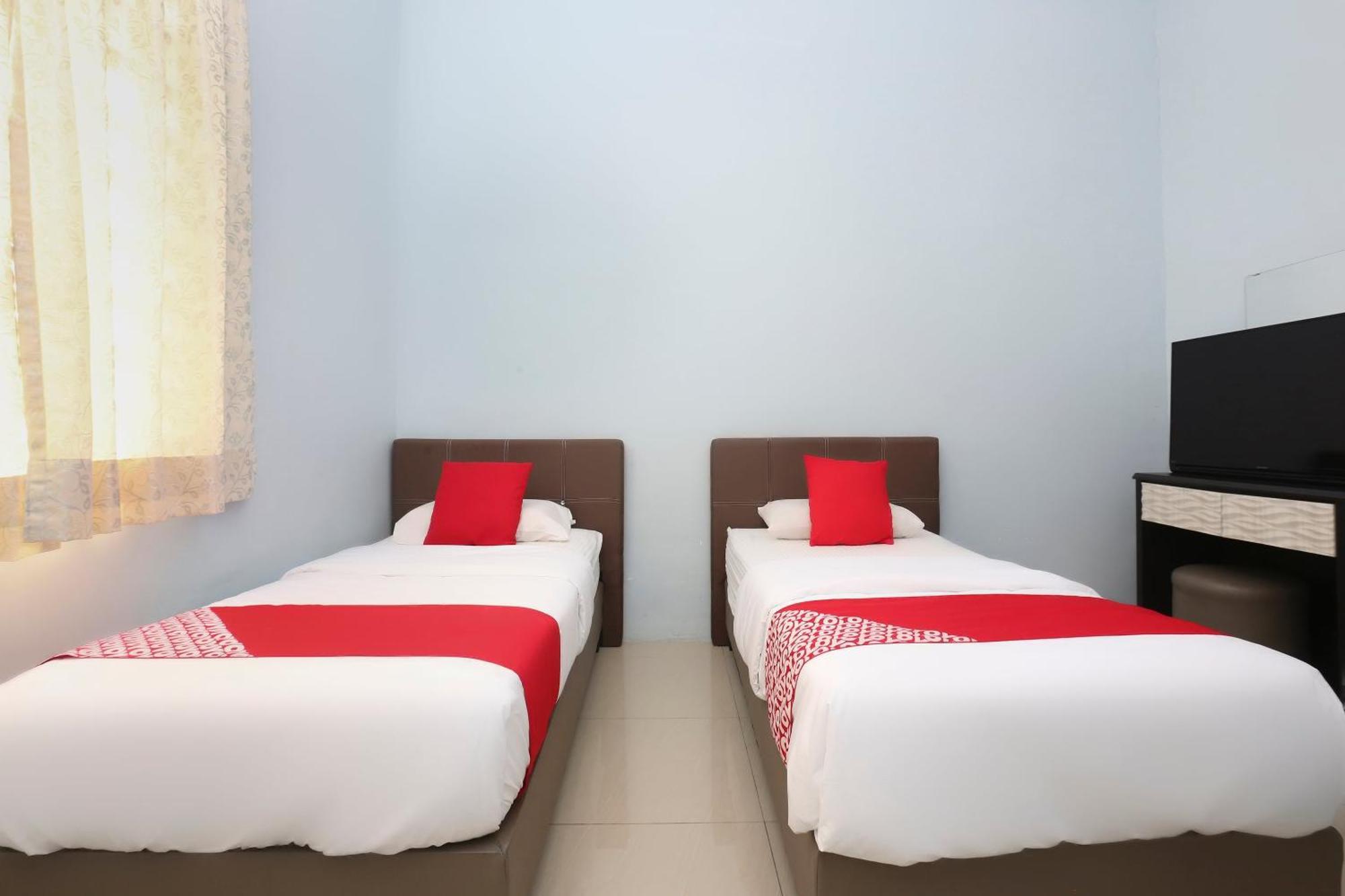 Oyo 90132 Come Inn Premium Kuala Terengganu Exteriör bild