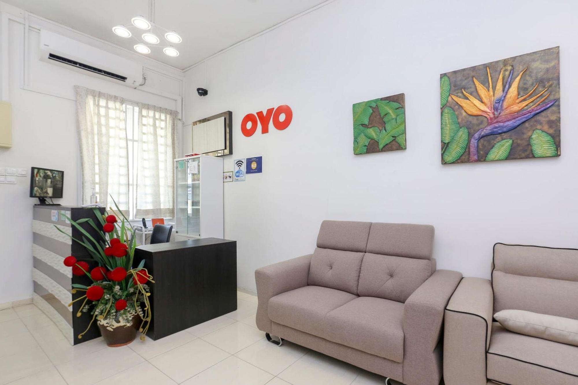 Oyo 90132 Come Inn Premium Kuala Terengganu Exteriör bild