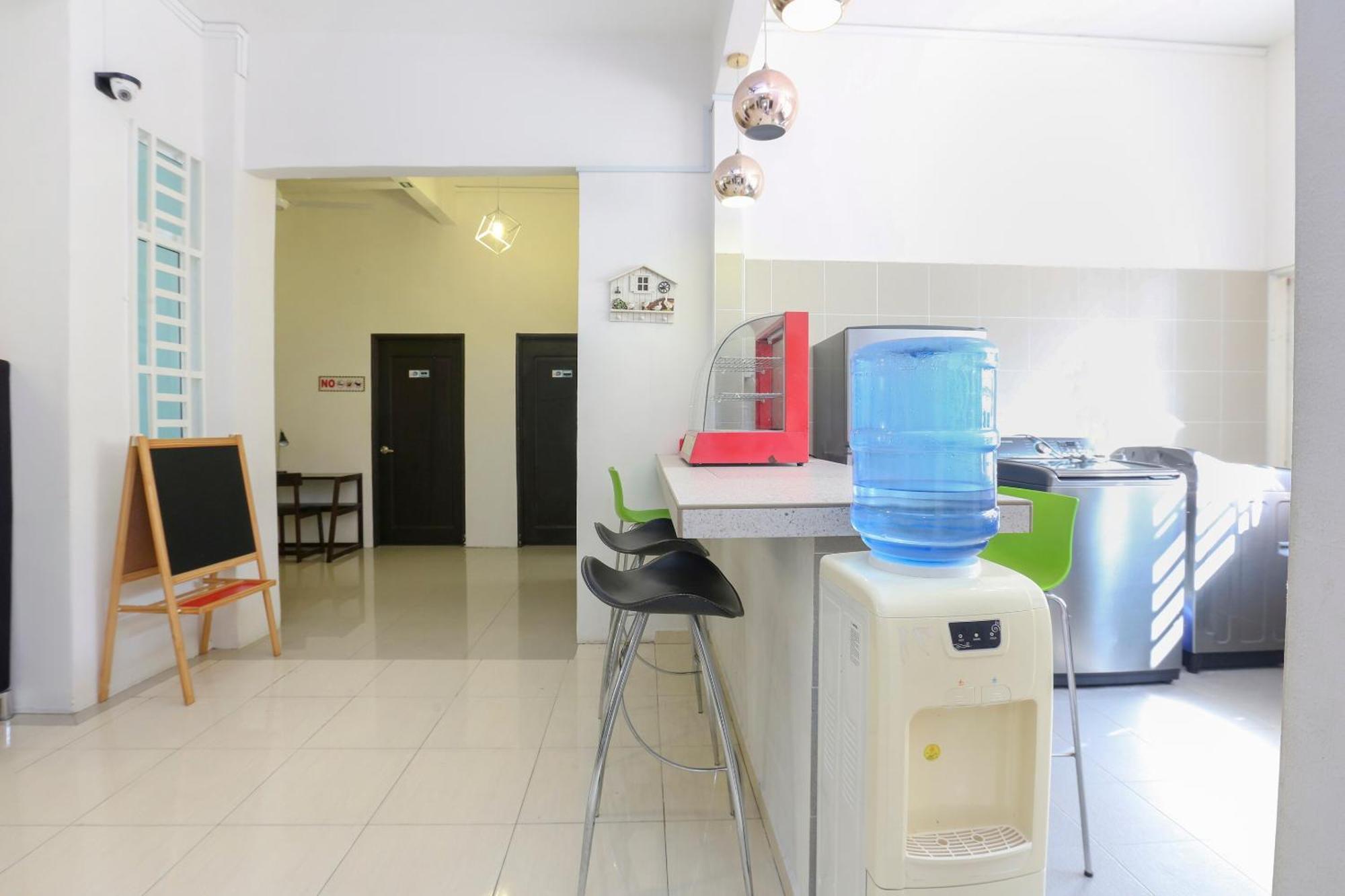 Oyo 90132 Come Inn Premium Kuala Terengganu Exteriör bild