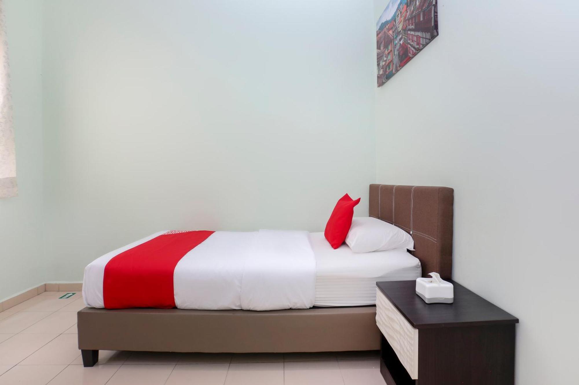 Oyo 90132 Come Inn Premium Kuala Terengganu Exteriör bild