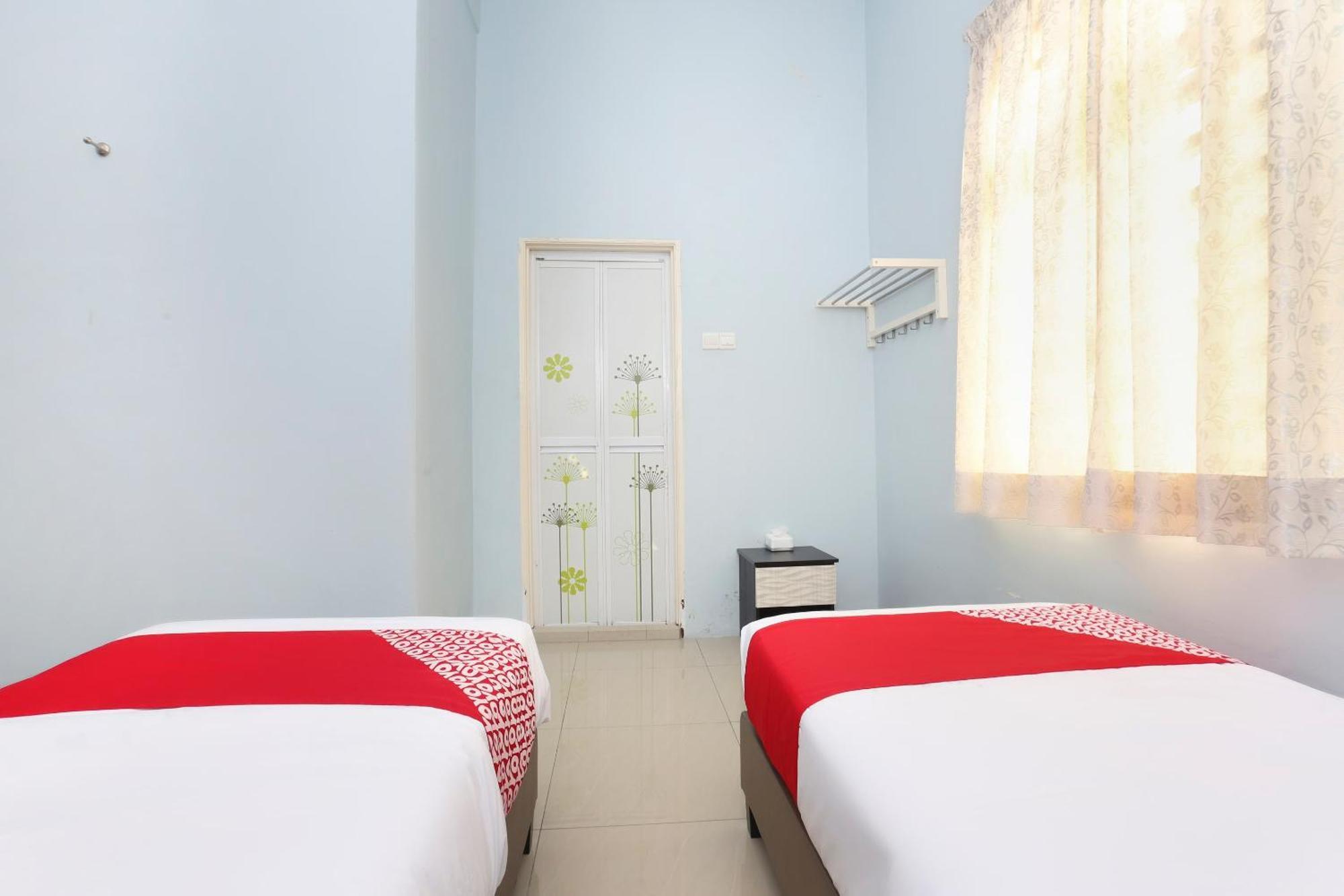 Oyo 90132 Come Inn Premium Kuala Terengganu Exteriör bild