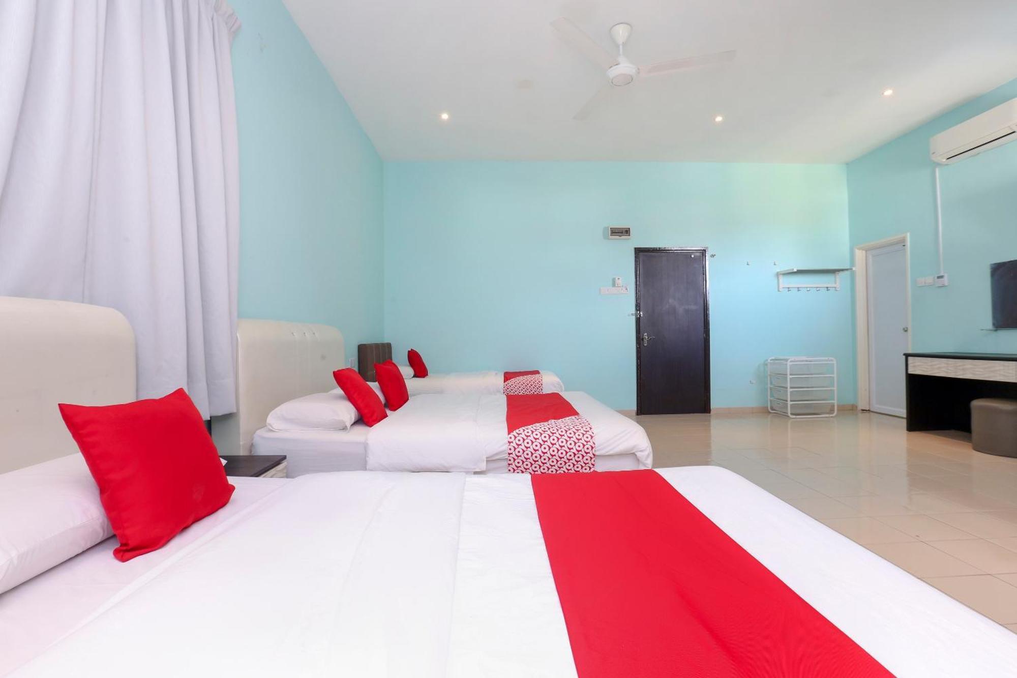 Oyo 90132 Come Inn Premium Kuala Terengganu Exteriör bild