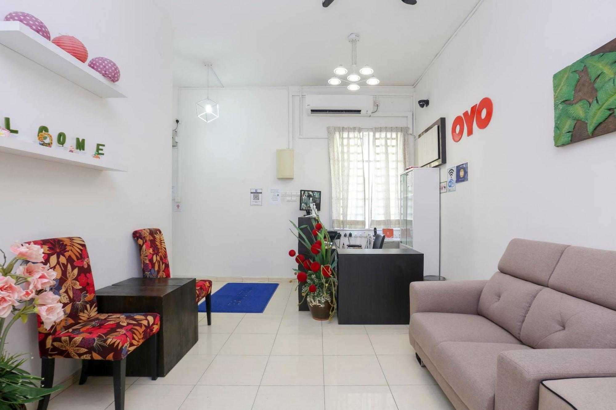 Oyo 90132 Come Inn Premium Kuala Terengganu Exteriör bild