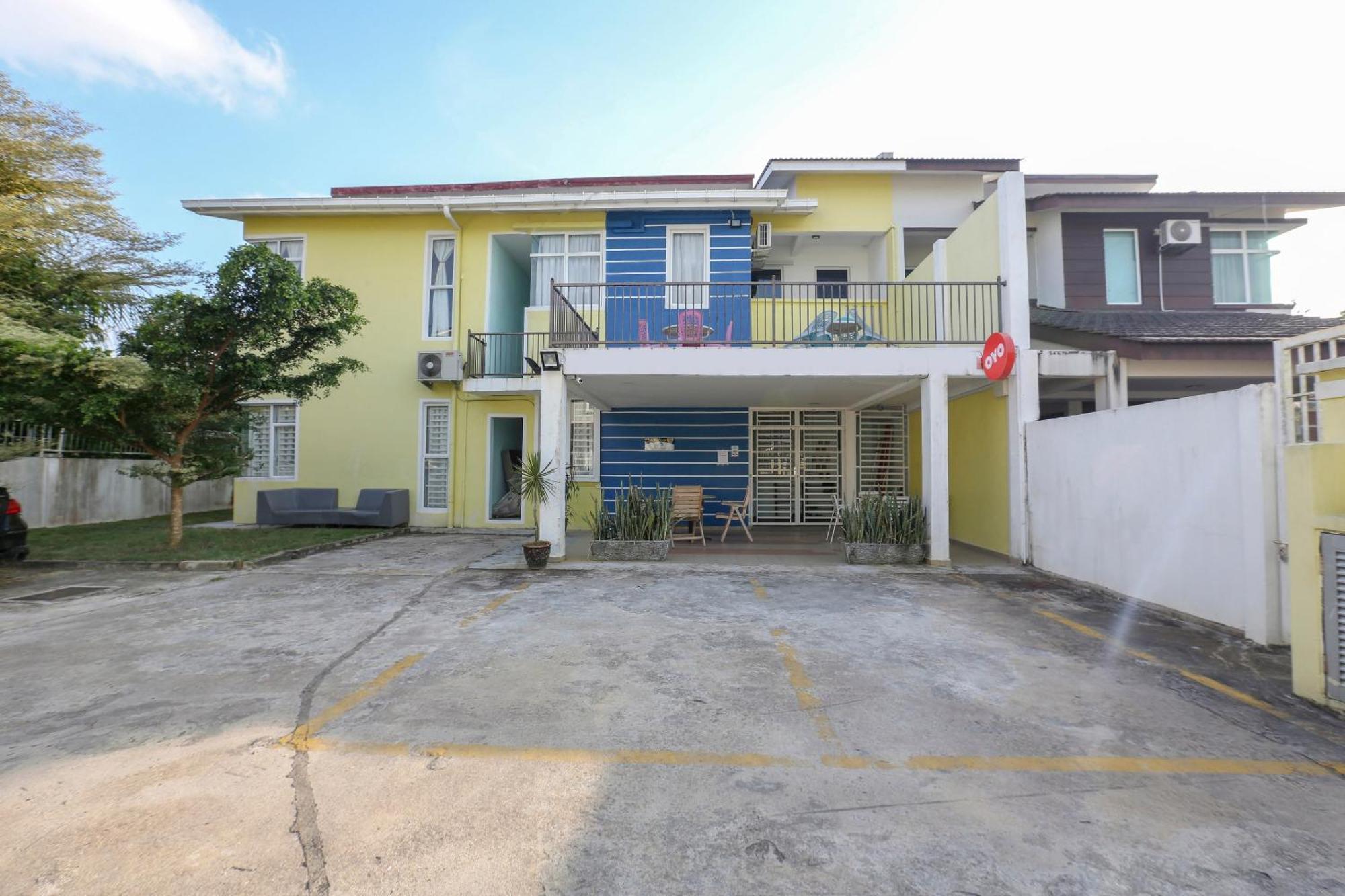 Oyo 90132 Come Inn Premium Kuala Terengganu Exteriör bild